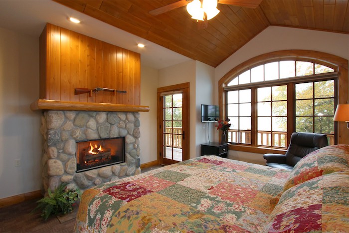 Custom Log Home – Heartwood Mills